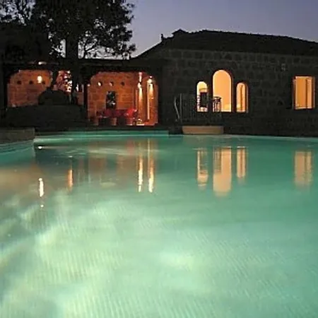 Sleeps 6 Pool Wifi Villa *