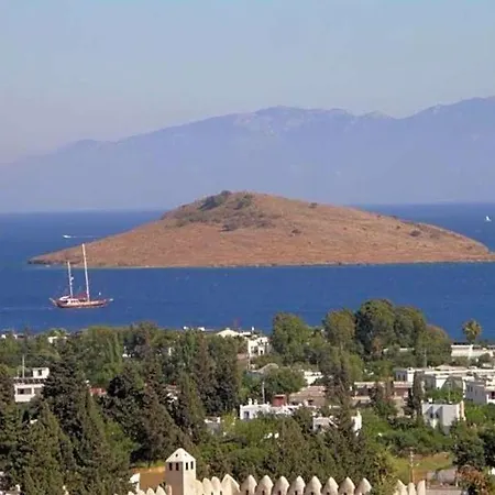 Villa Sleeps 6 Pool Wifi Bodrum